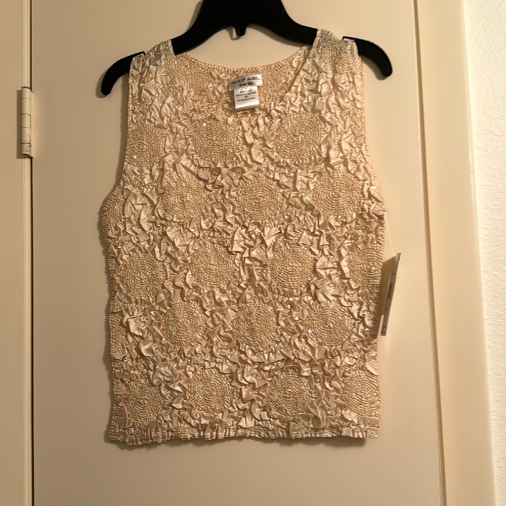 Women’s shell